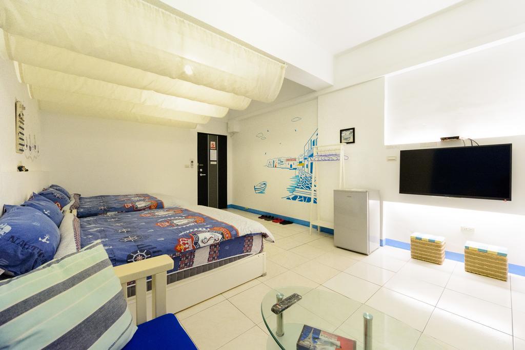 Play House Hotel Tainan Exterior photo
